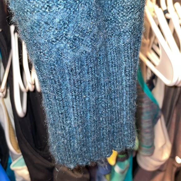 Reitmans Blue size XXL knit long sleeve turtle neck sweater - Picture 3 of 6